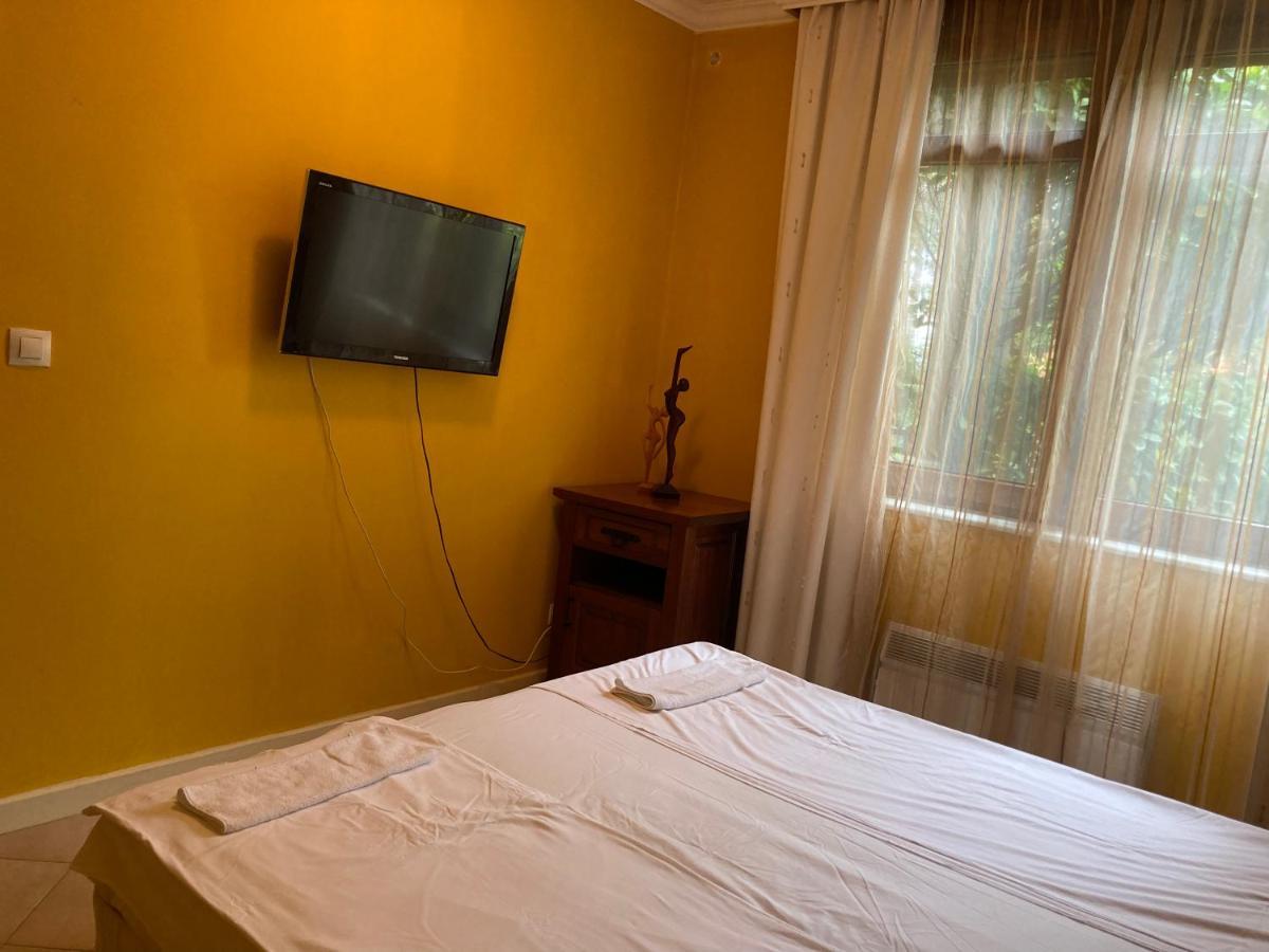 Lovely Apartment Santa Marina Sozopol Luaran gambar